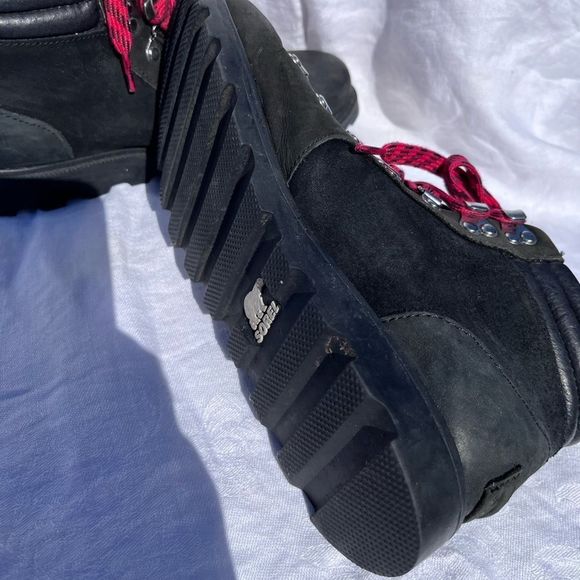 SOREL boots  - Picture 6 of 11